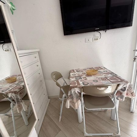 ホテル Fantasy House Ischia Forio di Ischia エクステリア 写真
